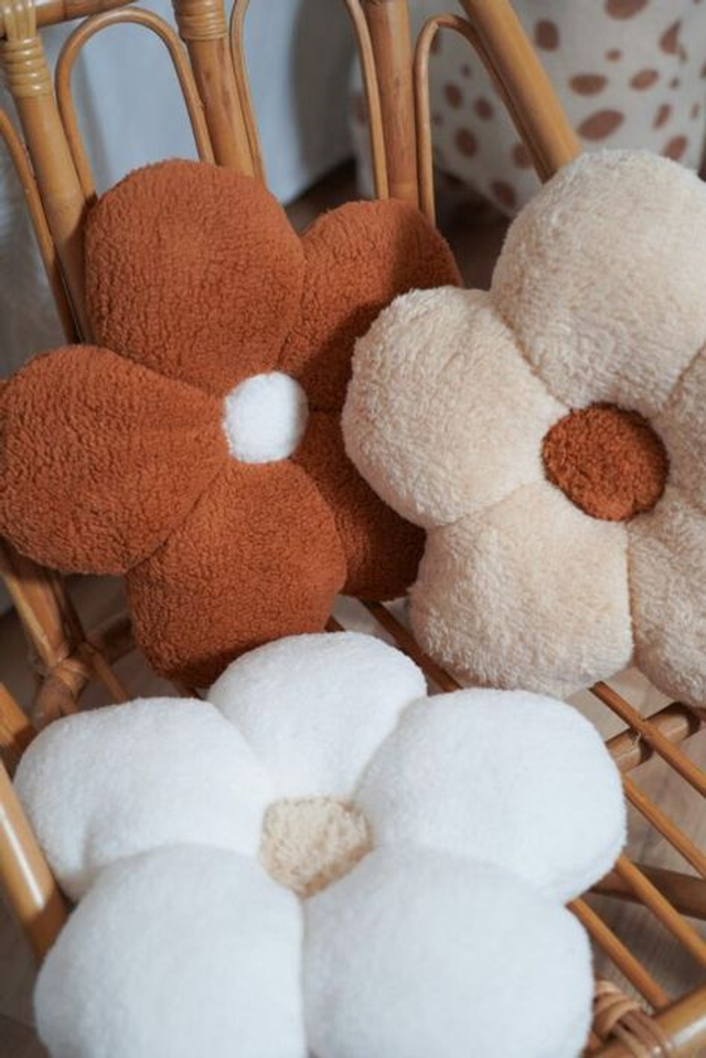 Atelier Coussin fleur à Grenoble, Vue d'ensemble